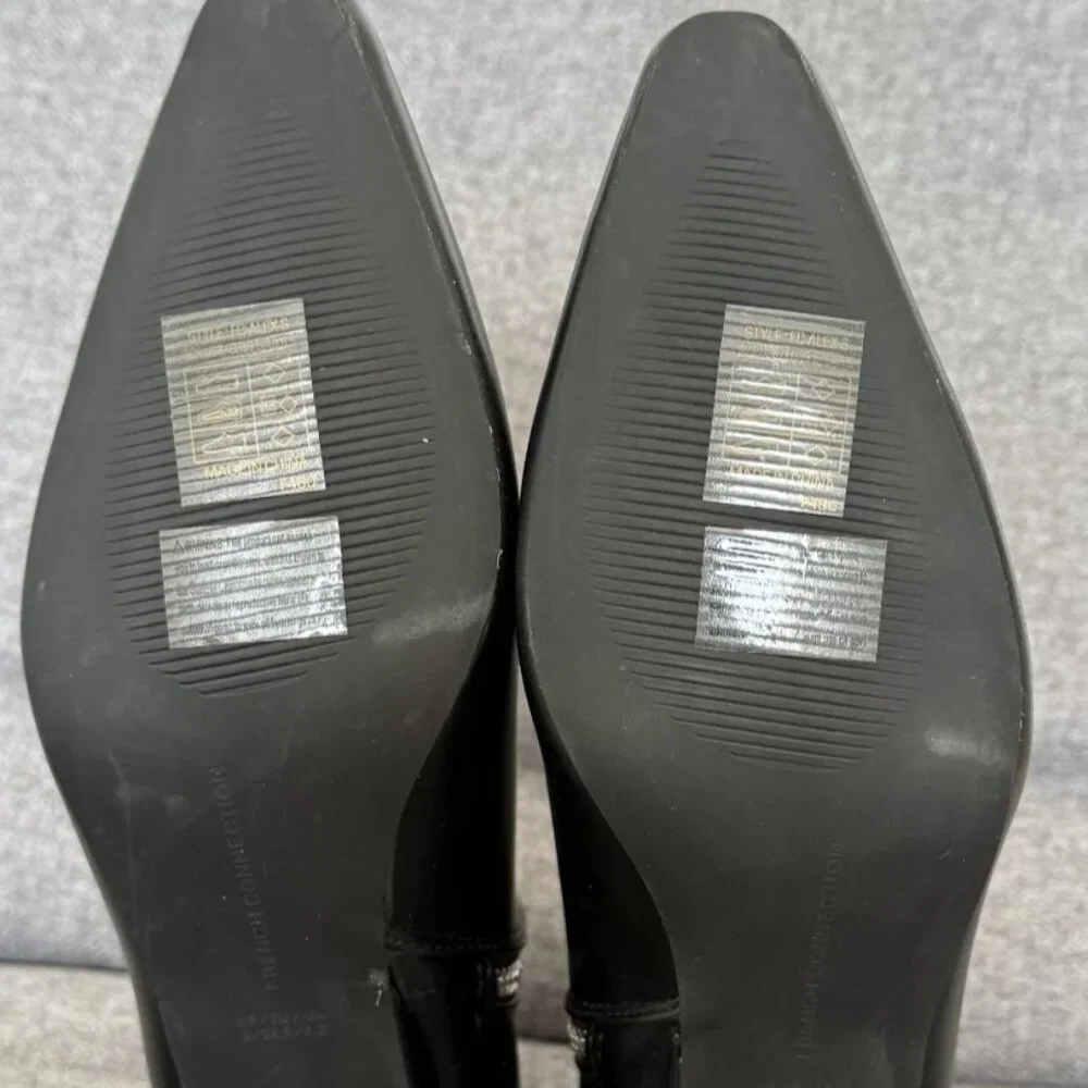 French Connection Alex Kitten Heel Bootie Black 8 US NWB